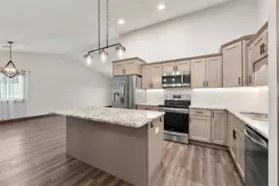 938 Jeffers Ridge, Eau Claire, WI 54703 - Photo 13