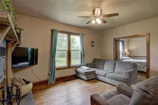 E8142 County Rd C, Elk Mound, WI 54739 - Photo 7