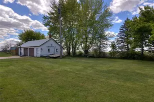 E8142 County Rd C, Elk Mound, WI 54739 - Photo 29