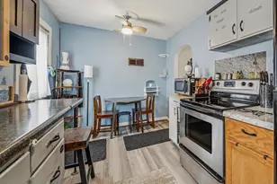 1525 Lee St, Eau Claire, WI 54701 - Photo 7