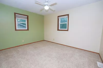 3114 Kilbourne Avenue, Eau Claire, WI 54703 - Photo 11