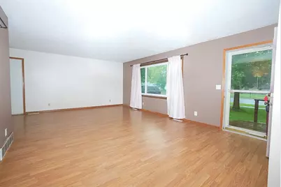 3114 Kilbourne Avenue, Eau Claire, WI 54703 - Photo 7
