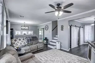 201 Lincoln St, Thorp, WI 54771 - Photo 5