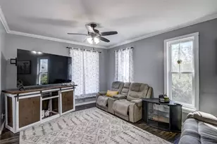 201 Lincoln St, Thorp, WI 54771 - Photo 3