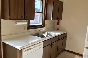 2714 Thomas Dr, Eau Claire, WI 54701 - Photo 5