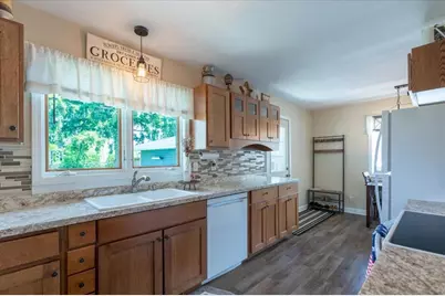 1609 Drury Avenue, Eau Claire, WI 54703 - Photo 7