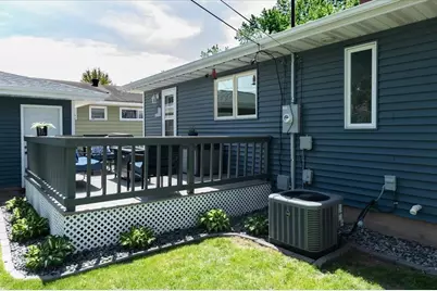 1609 Drury Avenue, Eau Claire, WI 54703 - Photo 49
