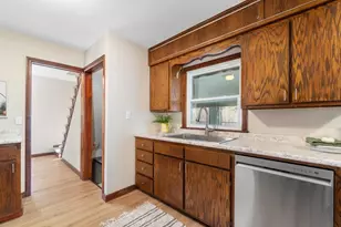 1912 Hoover Ave, Eau Claire, WI 54701 - Photo 5
