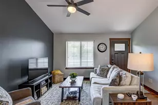 6235 Aspen Meadow Ct, Eau Claire, WI 54703 - Photo 7