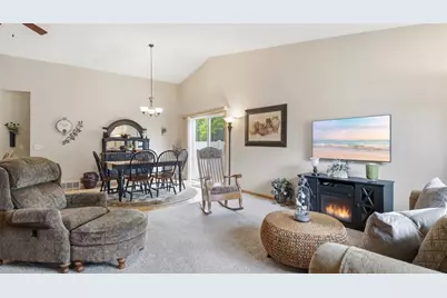 1196 Evergreen Lane, Chippewa Falls, WI 54729 - Photo 9