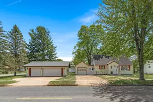 308 20th Ave, Menomonie, WI 54751 - Photo 1