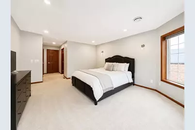 4712 Oakwood Hills Parkway, Eau Claire, WI 54701 - Photo 19