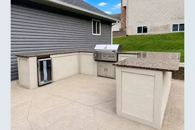 4712 Oakwood Hills Parkway, Eau Claire, WI 54701 - Photo 33