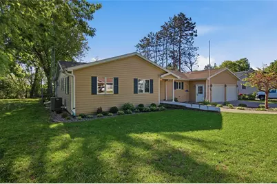 1608 Mathews Street, Menomonie, WI 54751 - Photo 3