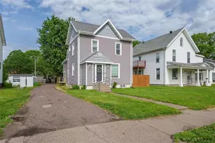 1208 State St, Eau Claire, WI 54701 - Photo 3