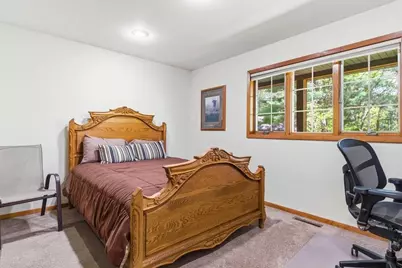 8199 19th Avenue, Eau Claire, WI 54703 - Photo 9