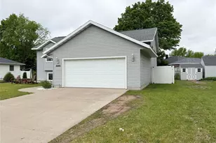 3246 Anderson Dr, Eau Claire, WI 54703 - Photo 3