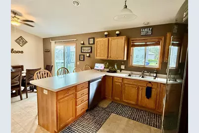 4426 Springfield Drive, Eau Claire, WI 54701 - Photo 9