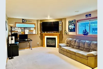 4426 Springfield Drive, Eau Claire, WI 54701 - Photo 13