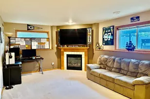 4426 Springfield Dr, Eau Claire, WI 54701 - Photo 13