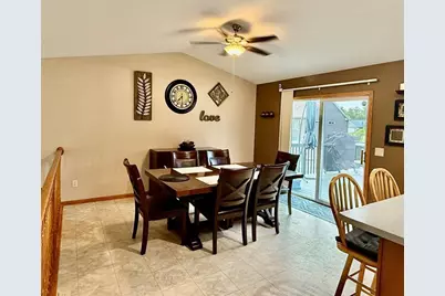 4426 Springfield Drive, Eau Claire, WI 54701 - Photo 7