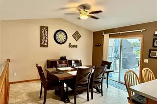 4426 Springfield Dr, Eau Claire, WI 54701 - Photo 7