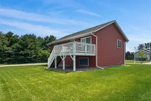 1628 Hazeltine Dr, Eau Claire, WI 54703 - Photo 37