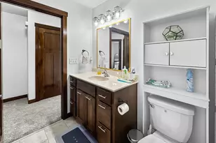 1628 Hazeltine Dr, Eau Claire, WI 54703 - Photo 15