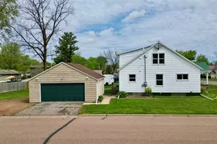 221 S Division St, Loyal, WI 54446 - Photo 3