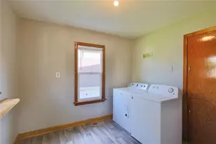 221 S Division St, Loyal, WI 54446 - Photo 25