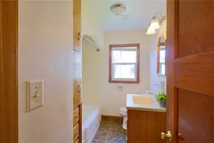 221 S Division St, Loyal, WI 54446 - Photo 11