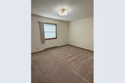3458 Miller Street, Eau Claire, WI 54701 - Photo 5