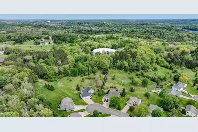 209 Lamans Lane, Eau Claire, WI 54703 - Photo 11