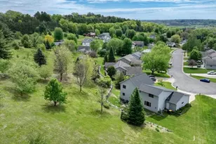209 Lamans Ln, Eau Claire, WI 54703 - Photo 7