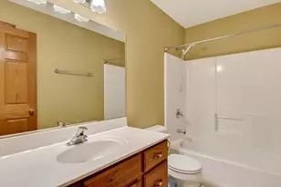 209 Lamans Ln, Eau Claire, WI 54703 - Photo 29