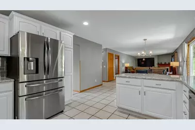 209 Lamans Lane, Eau Claire, WI 54703 - Photo 15
