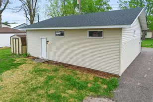 935 Hammond Ave, Rice Lake, WI 54868 - Photo 7
