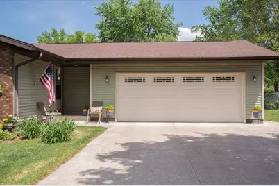 2921 Saturn Avenue, Eau Claire, WI 54703 - Photo 5