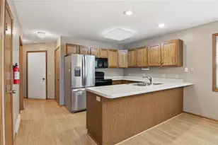 3129 Craig Rd, Eau Claire, WI 54701 - Photo 11