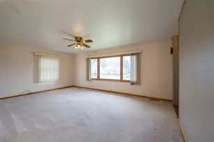374 W Vine St, Mondovi, WI 54755 - Photo 3