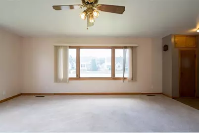 374 W Vine Street, Mondovi, WI 54755 - Photo 7
