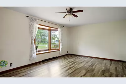 N3762 990th Street, Eau Claire, WI 54703 - Photo 5