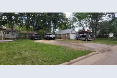 230 S 3rd Street #2, Black River Falls, WI 54615 - Photo 5