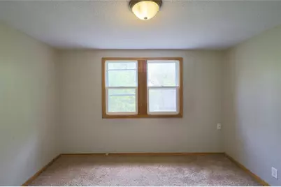 1533 E Madison Street, Eau Claire, WI 54703 - Photo 23