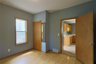 1533 E Madison St, Eau Claire, WI 54703 - Photo 17