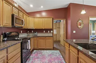 721 Elm Ave, Menomonie, WI 54751 - Photo 9
