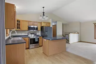 2518 Pine View Rd, Eau Claire, WI 54703 - Photo 15