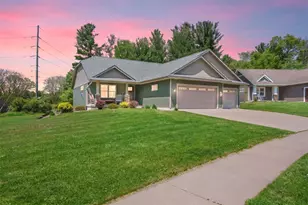 2544 Avery Ln, Altoona, WI 54720 - Photo 3