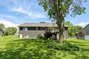 329 Rutledge St, Chippewa Falls, WI 54729 - Photo 5