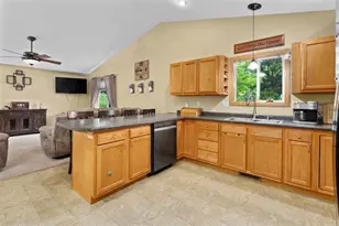 2644 Trindal St, Eau Claire, WI 54703 - Photo 11